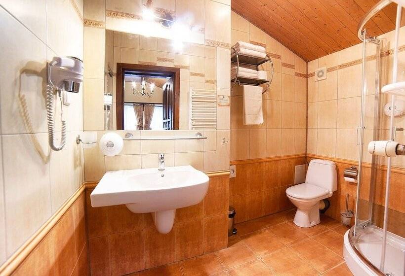 غرفة قياسية, Dworek Wapionka