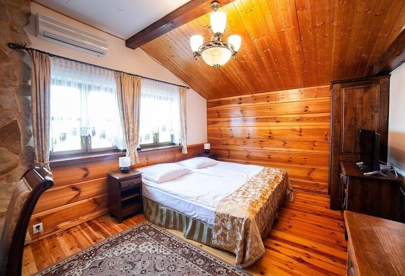 غرفة قياسية, Dworek Wapionka