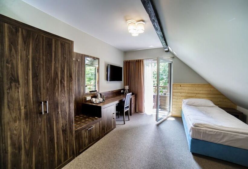 غرفة كومفورت, Dworek Wapionka