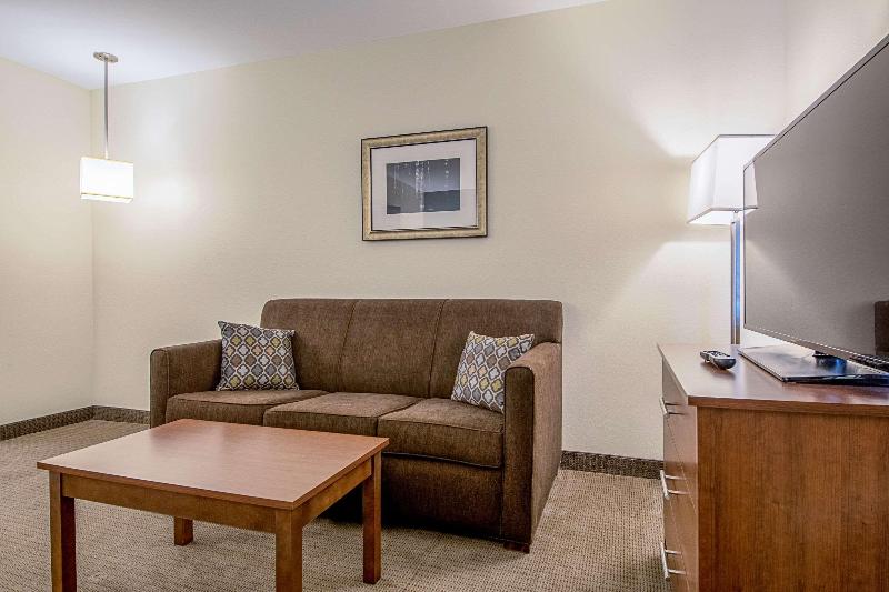 Люкс Кровать Кинг, Mainstay Suites Geismar  Gonzales