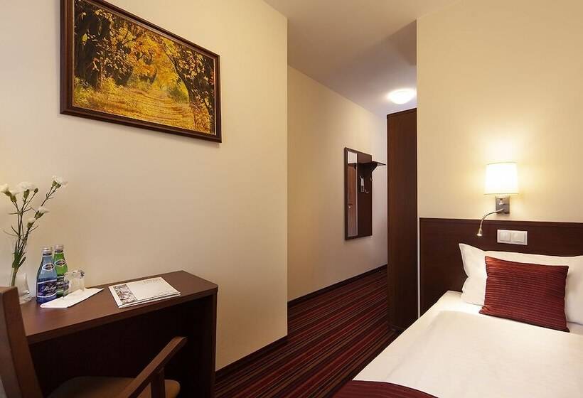 חדר סטנדרט יחיד, Rezydencja Dwor Polski