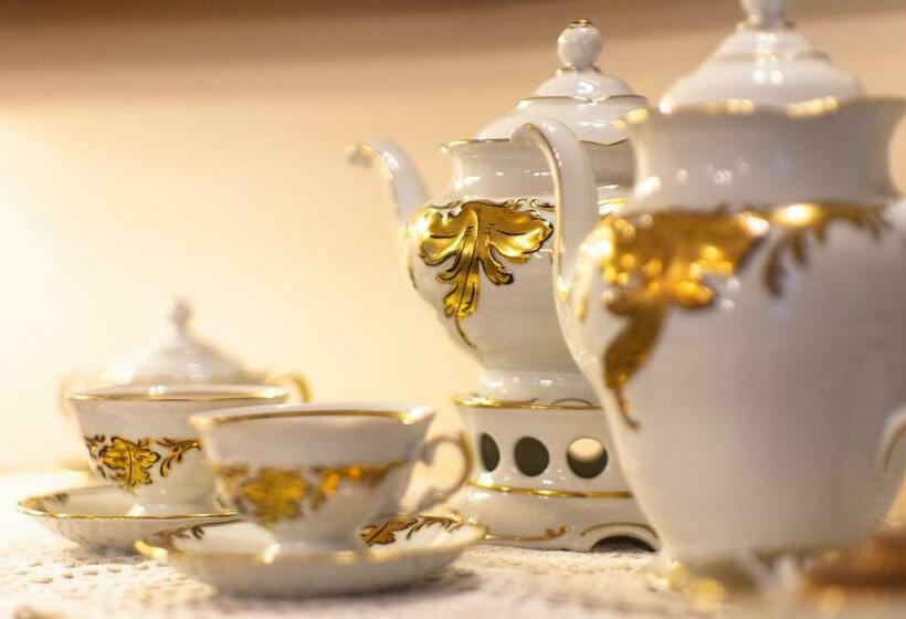 דירת חדר, Rezydencja Dwor Polski