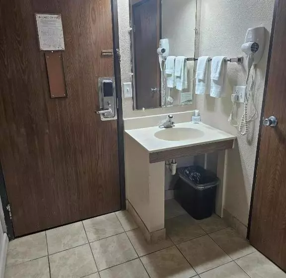 Standard-huone 2 Parivuodetta, Crookston Inn & Convention Center