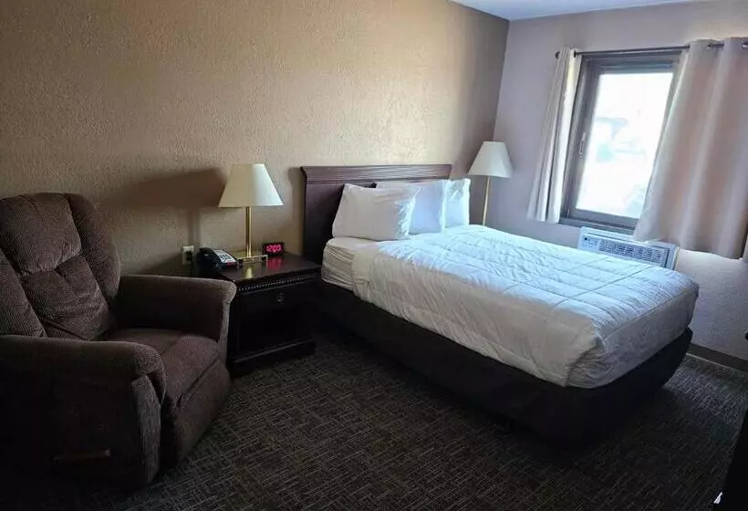 Standard-invahuone, Crookston Inn & Convention Center