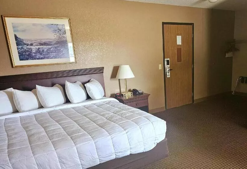 Standard-invahuone King-vuode, Crookston Inn & Convention Center