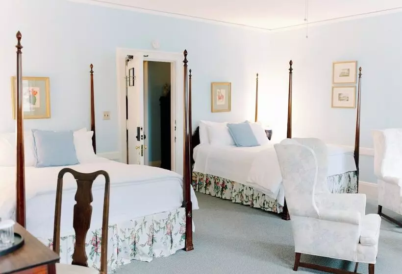 اتاق استاندارد, The Morehead Inn
