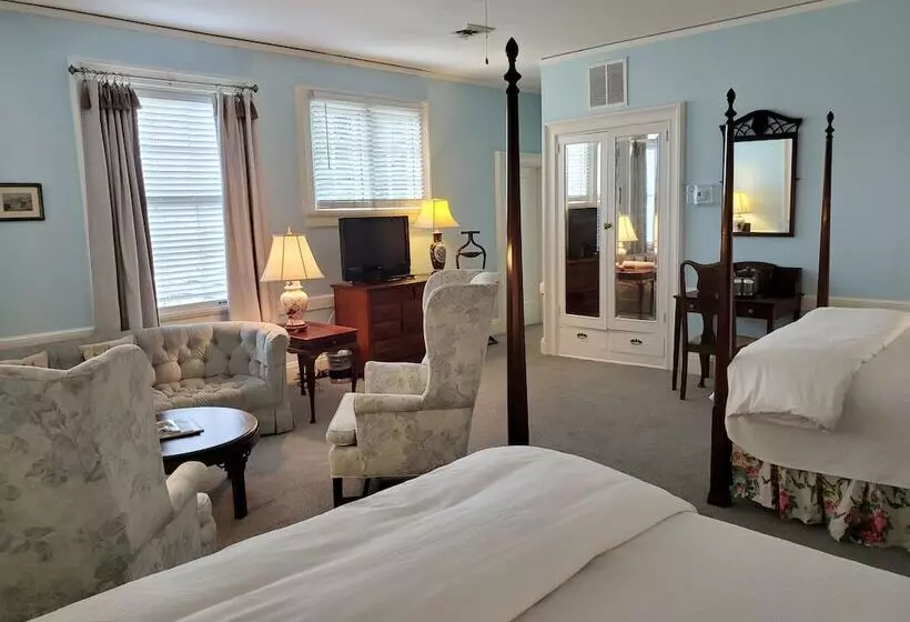 اتاق استاندارد, The Morehead Inn