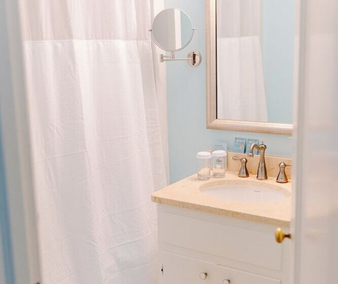 标准间, The Morehead Inn