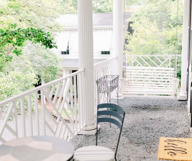 标准间, The Morehead Inn