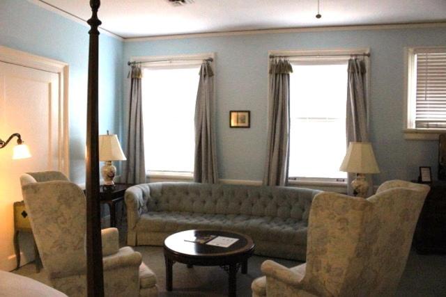 标准间, The Morehead Inn