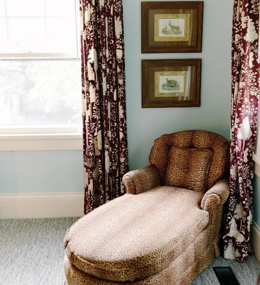 标准间, The Morehead Inn