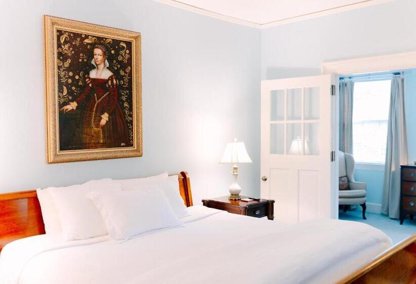 带大床的套房, The Morehead Inn