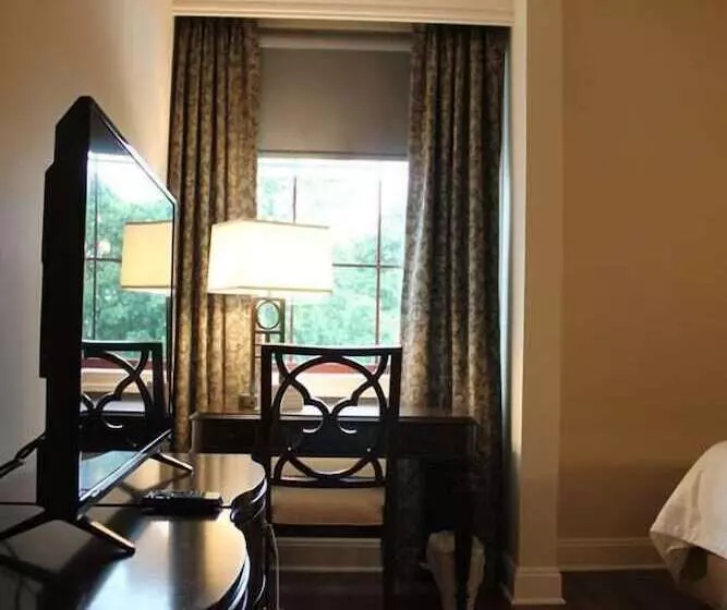 身障者適用スタンダードルーム, Norwalk Inn & Conference Center
