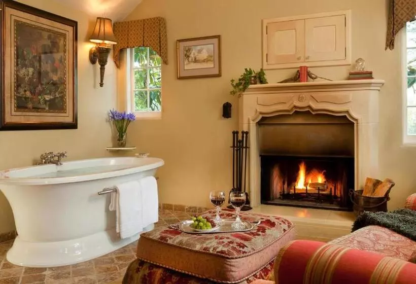 デラックススイート, Old Monterey Inn