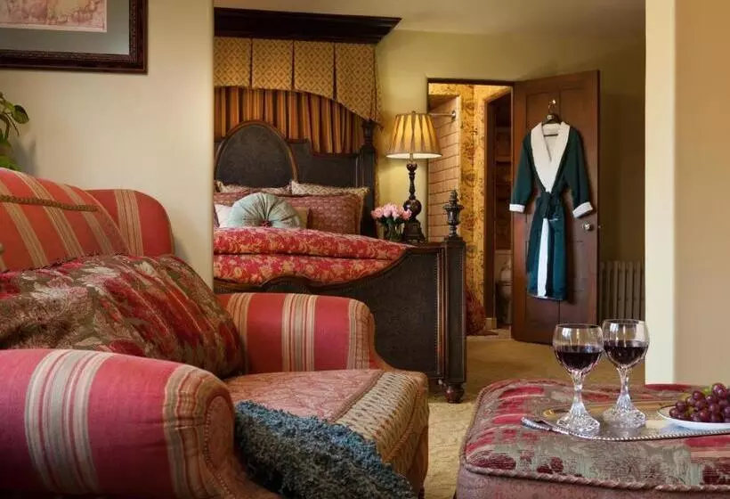 デラックススイート, Old Monterey Inn
