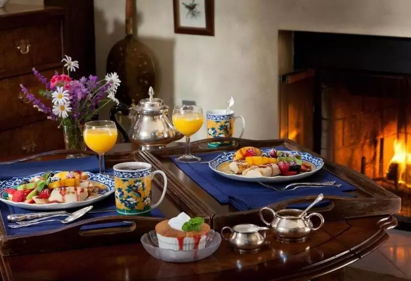 ガーデンビュースタンダードルーム, Old Monterey Inn