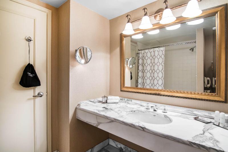 Номер Deluxe Кровать Кинг, Omni Las Colinas