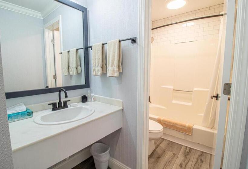 Стандартный Номер Кровать Кинг, The Niantic Inn