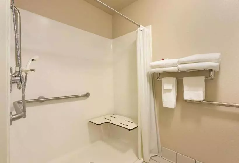 障害者適応デラックスルーム, Travelodge By Wyndham Marysville