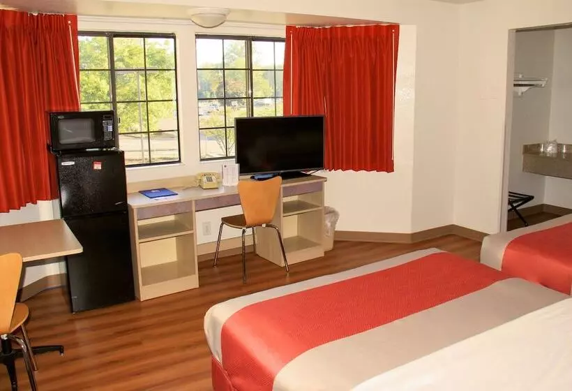 ２ダブルベッドのスタンダードルーム, Motel 6enfield, Ct  Hartford