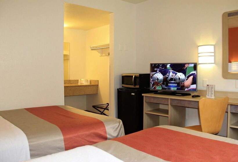 اتاق استاندارد با 2 تخت دوبل, Motel 6enfield, Ct  Hartford