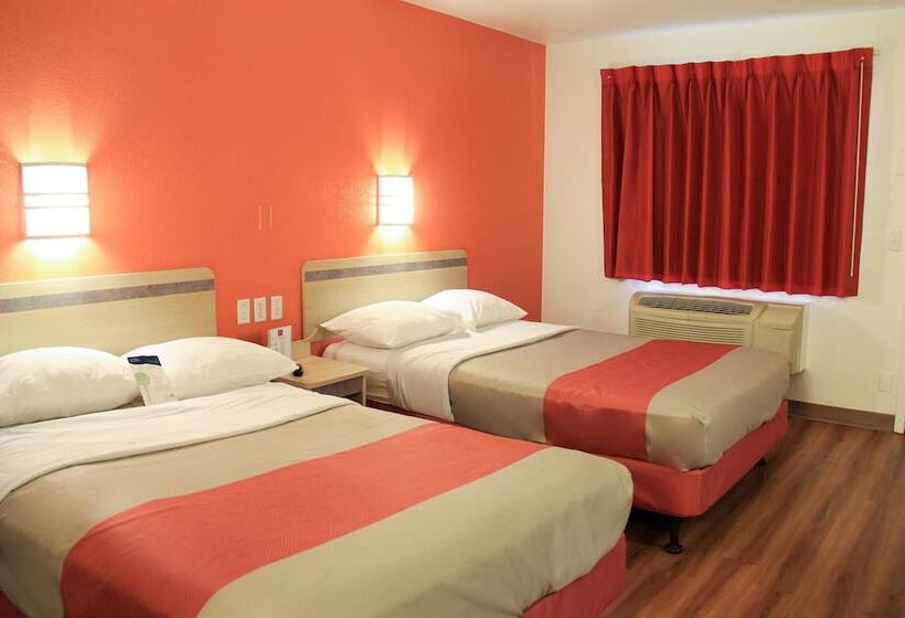 سوییت لوکس, Motel 6enfield, Ct  Hartford