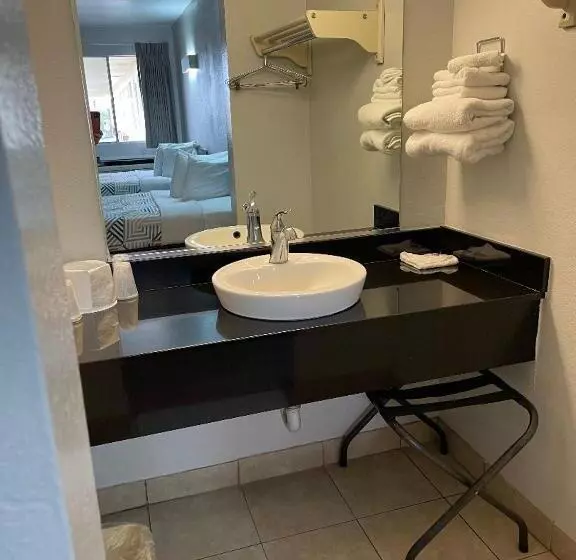 身障者適用スタンダードルーム, Motel 6van Horn, Tx