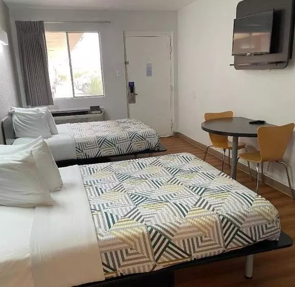 身障者適用スタンダードルーム, Motel 6van Horn, Tx