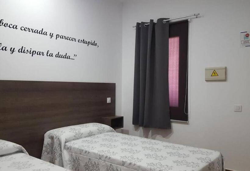 Номер Стандарт, Hostal Almagro