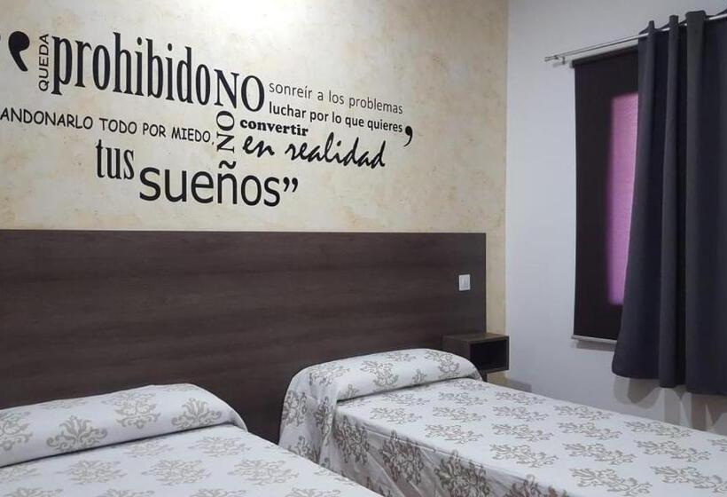 스탠다드 룸, Hostal Almagro