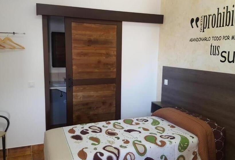 Номер Стандарт, Hostal Almagro