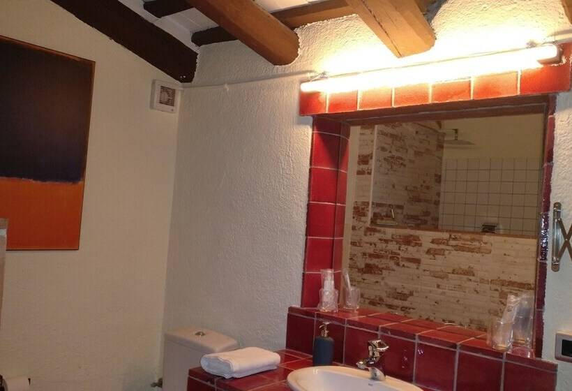 Люкс, Masia Can Bachs