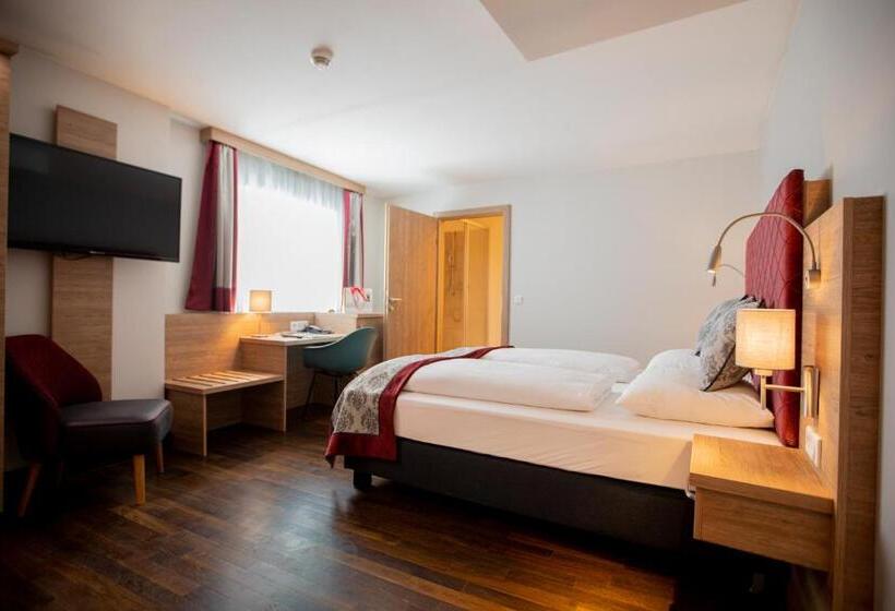 اتاق استاندارد, Elefant Family Business