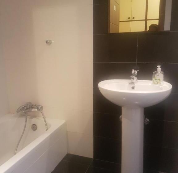 اتاق استاندارد سه نفره, Le Malte House St. Julians