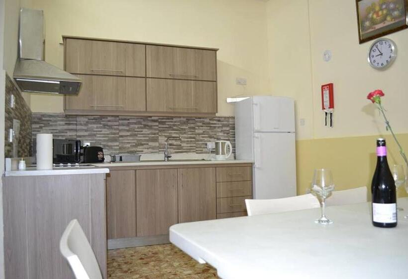 اتاق استاندارد یک نفره, Le Malte House St. Julians