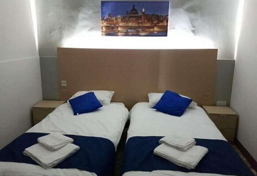 اتاق استاندارد سه نفره, Le Malte House St. Julians