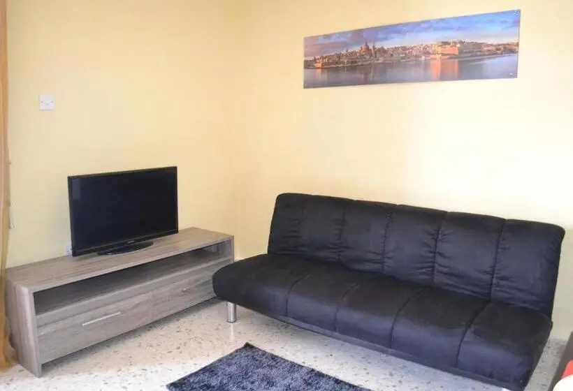 اتاق استاندارد چهار تخته با چشم‌انداز دریا, Le Malte House St. Julians