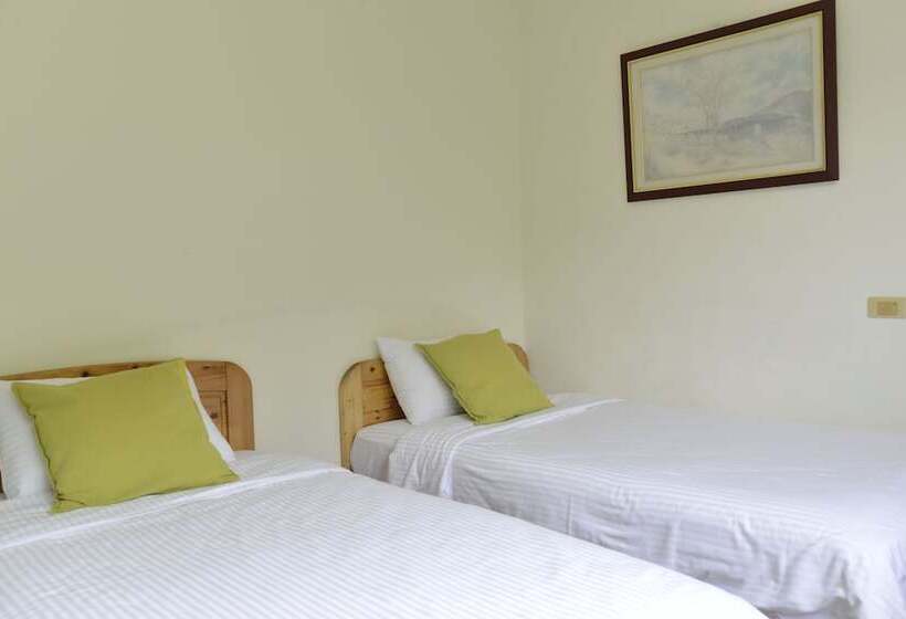 اتاق اکونومی با تخت دوبل, The Rippling Vale Masion Of Hot Spring