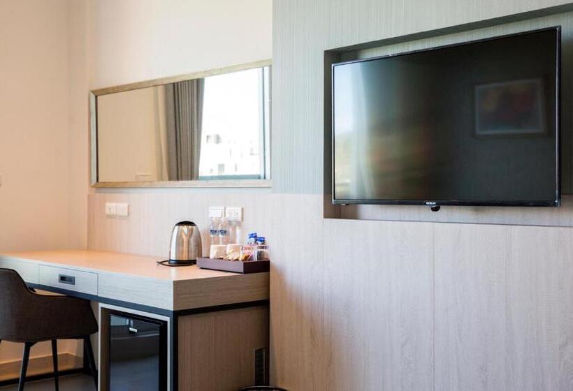 اتاق خانوادگی با چشمانداز باغ, 墾丁椰林 海灘文旅