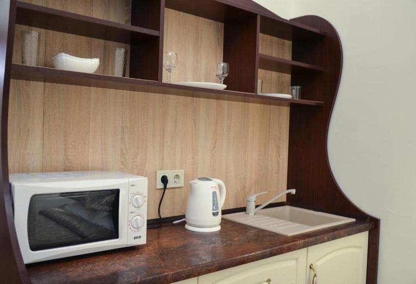 اتاق لوکس با بالکن, Apartment Nr. 8