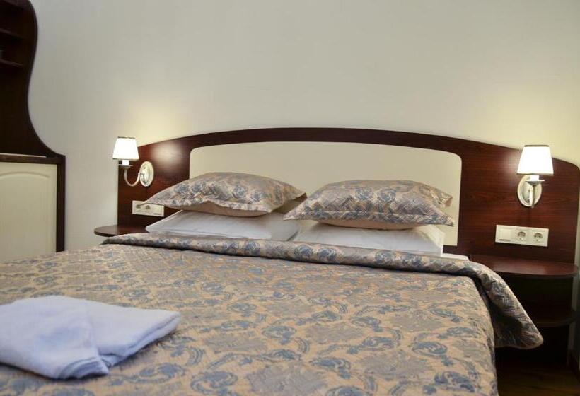 اتاق لوکس با بالکن, Apartment Nr. 8