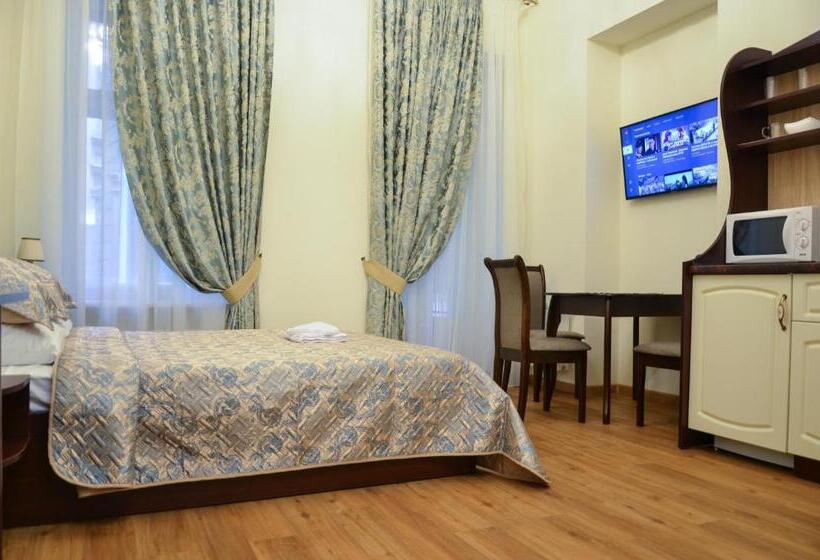 سوئیت با بالکن, Apartment Nr. 8