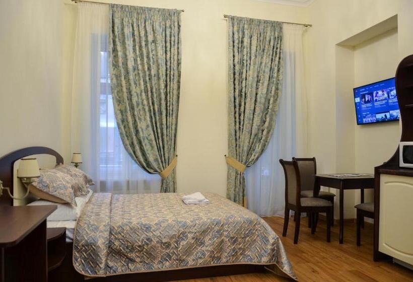 سوئیت با بالکن, Apartment Nr. 8