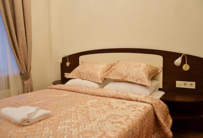 اتاق استاندارد, Apartment Nr. 8