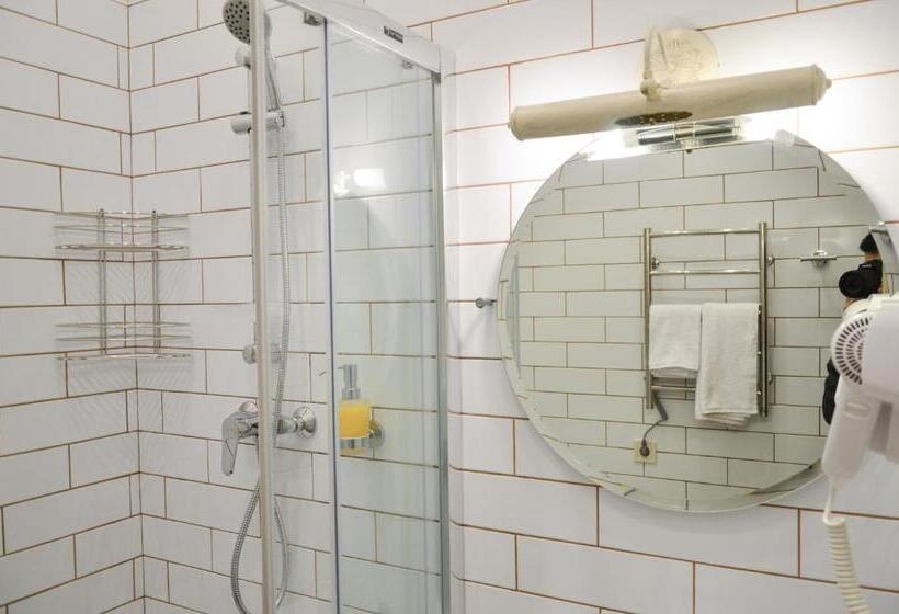 سوئیت با بالکن, Apartment Nr. 8