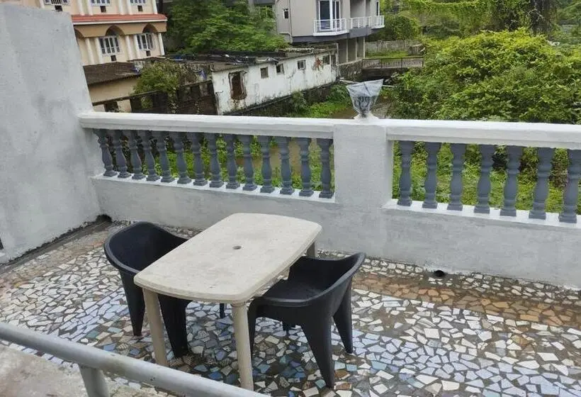 バルコニー付きデラックスルーム, Grand Murud Janjira