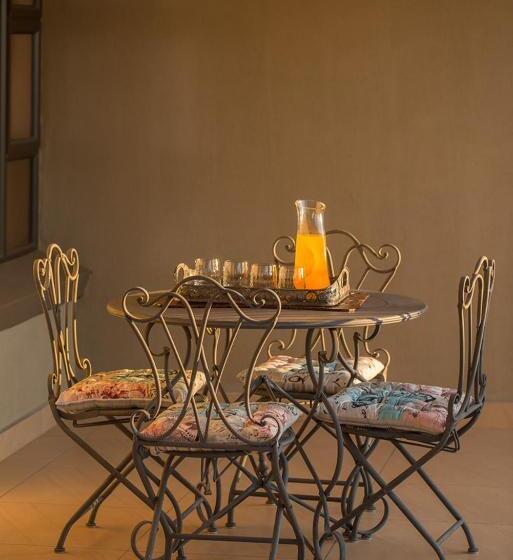 سوییت, Elegant & Exclusive Boutique Guesthouse