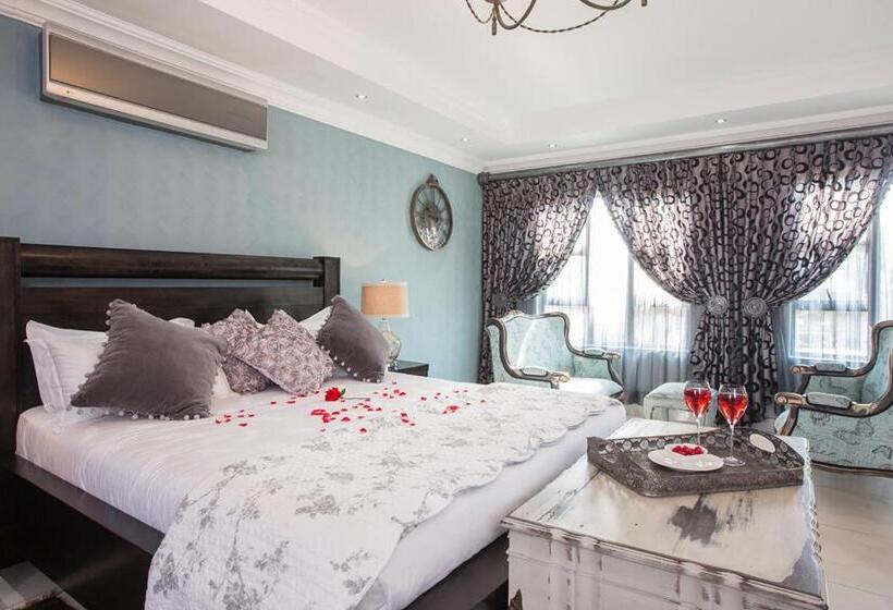 استودیوی استاندارد, Elegant & Exclusive Boutique Guesthouse