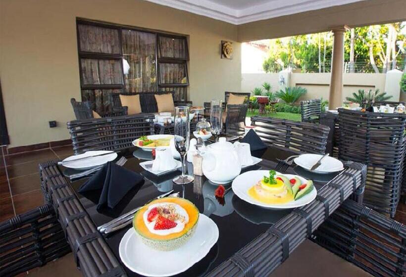 استودیوی استاندارد, Elegant & Exclusive Boutique Guesthouse