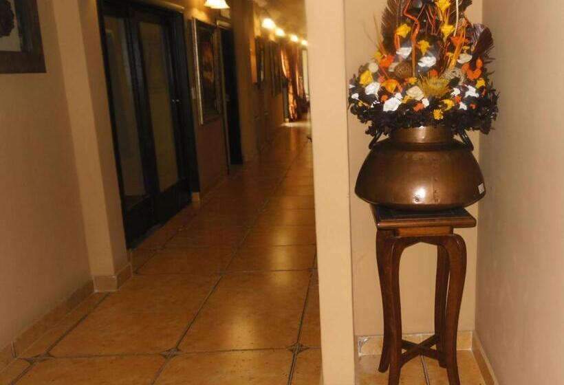 استودیوی استاندارد, Elegant & Exclusive Boutique Guesthouse